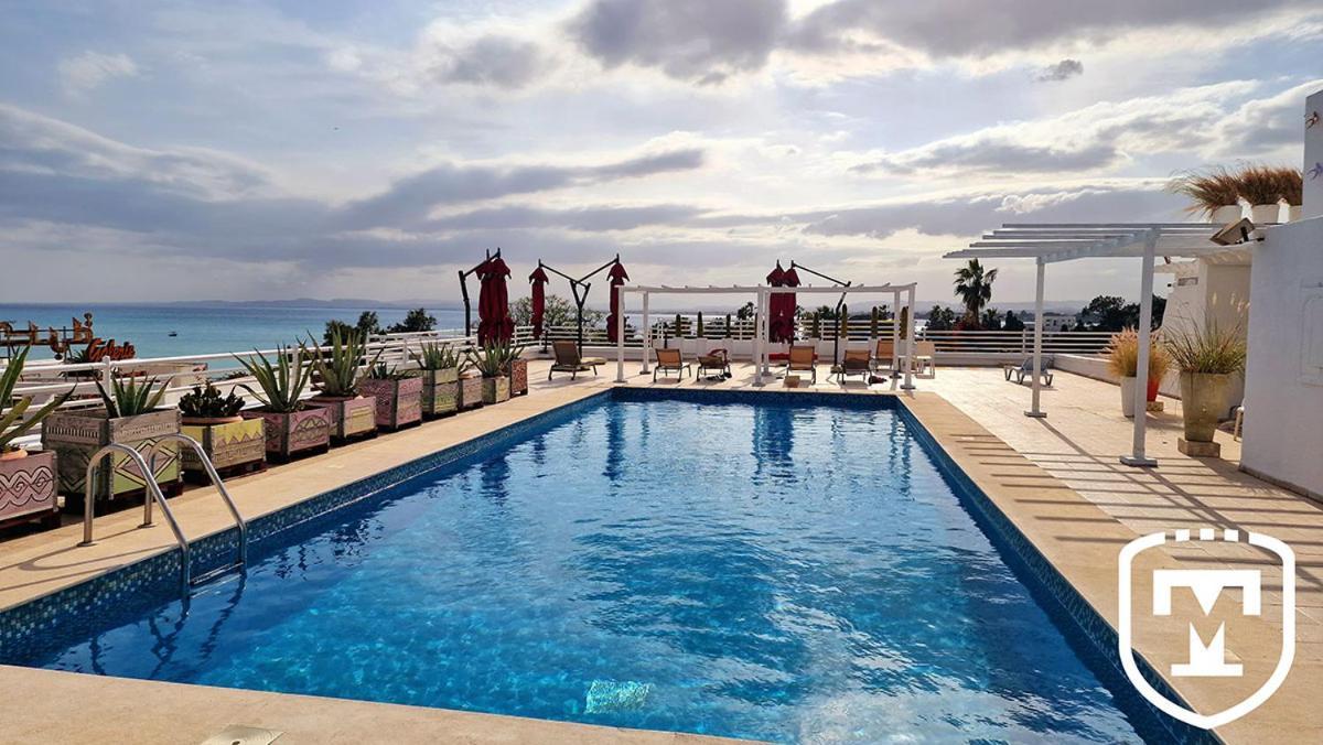 La Hotel 3*