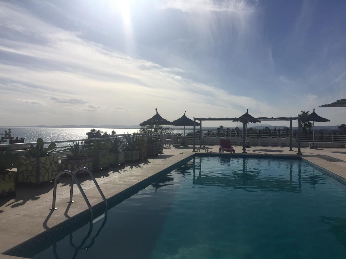 La Hotel 3*